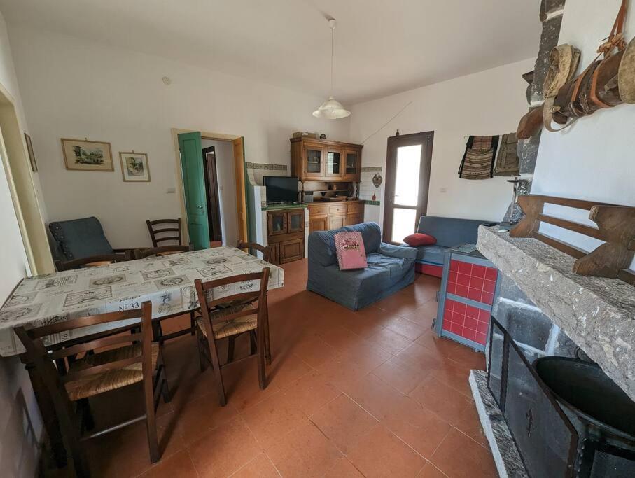 Cottage Familiare Sant'Agostino Abbasanta Ngoại thất bức ảnh
